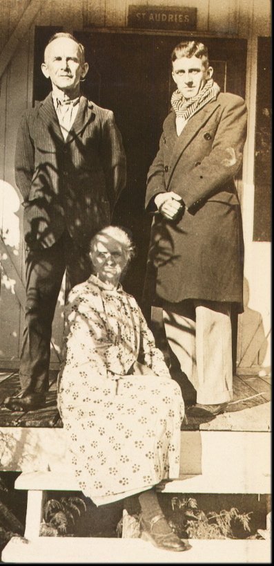 Carey Downton & wife with MALC, Eden 1936